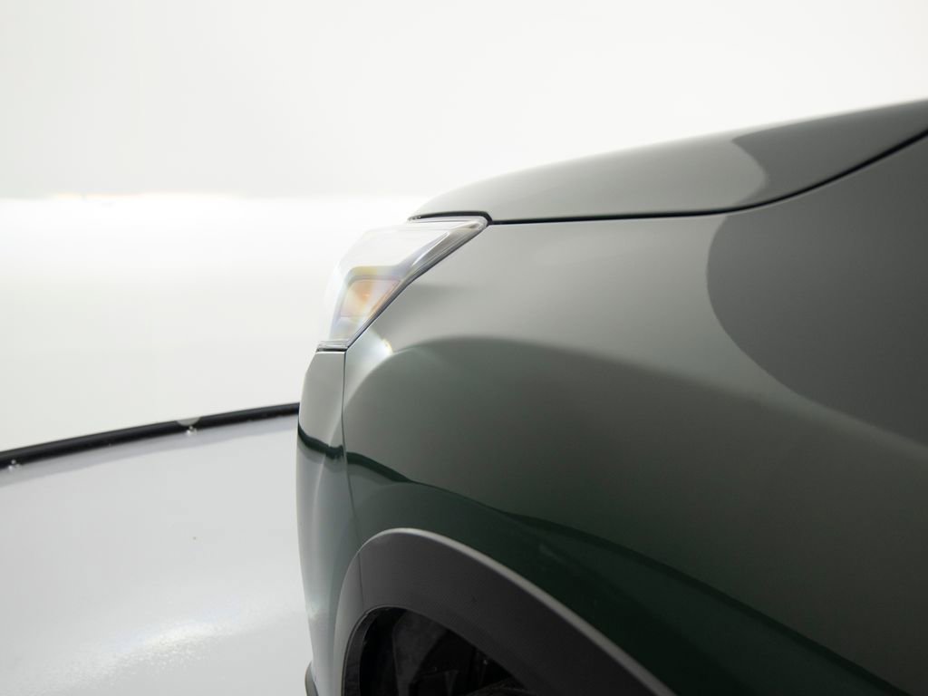 Used 2024 Subaru Forester Touring w/ POP Package 3 AWD/4WD image 32