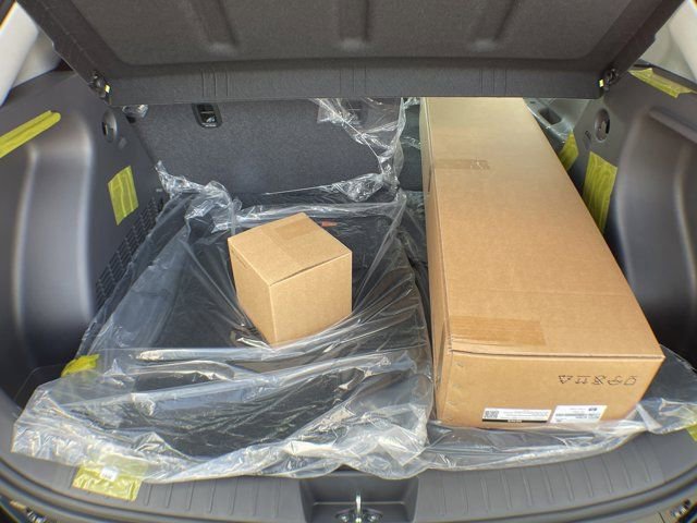 New 2026 Hyundai Kona SEL Premium image 17