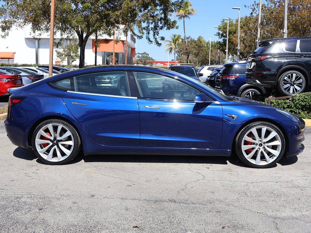 Used 2018 Tesla Model 3 Performance image 12