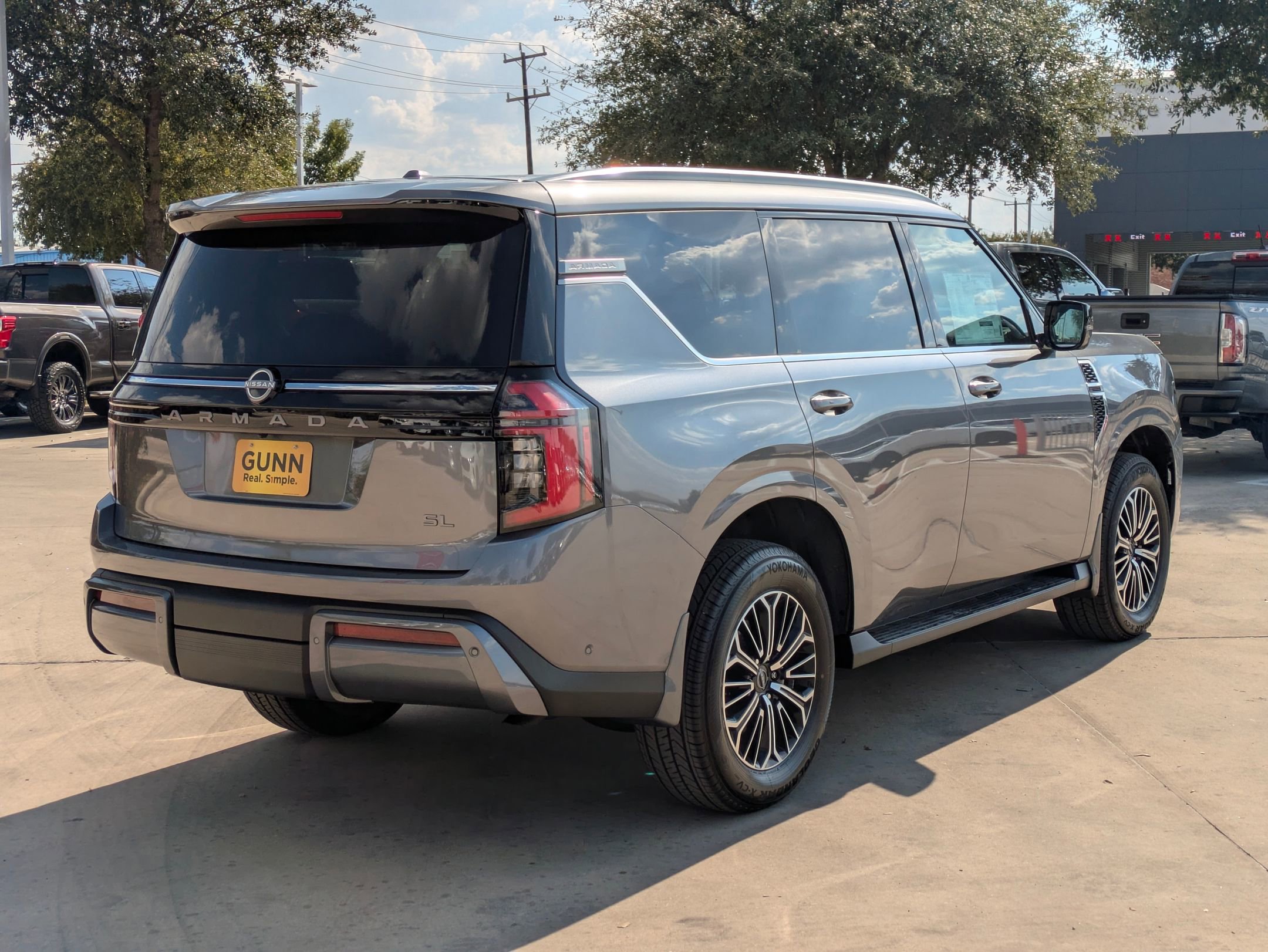 New 2026 Nissan Armada SL image 3
