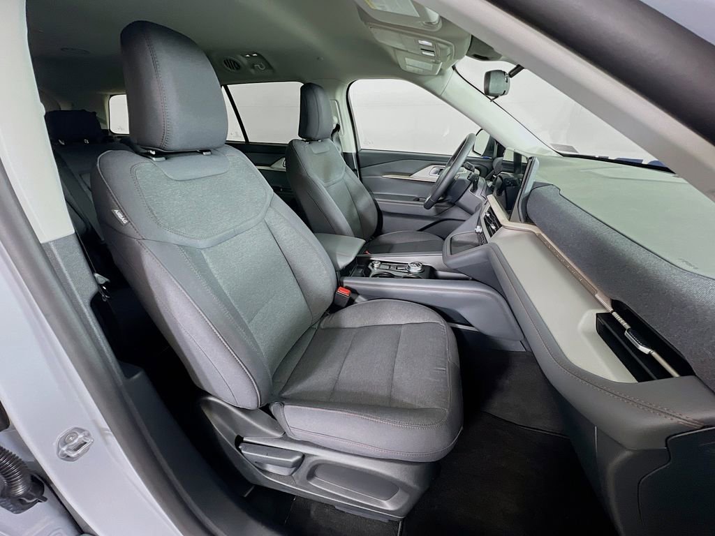 Used 2026 Ford Explorer Active image 33