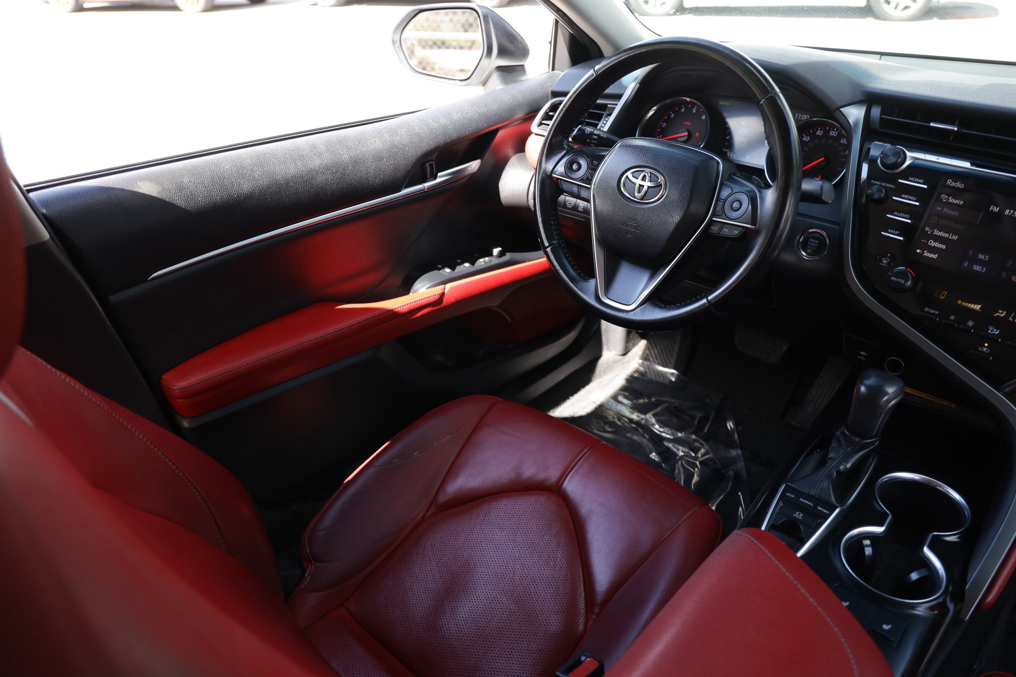 Used 2019 Toyota Camry XSE FWD image 24
