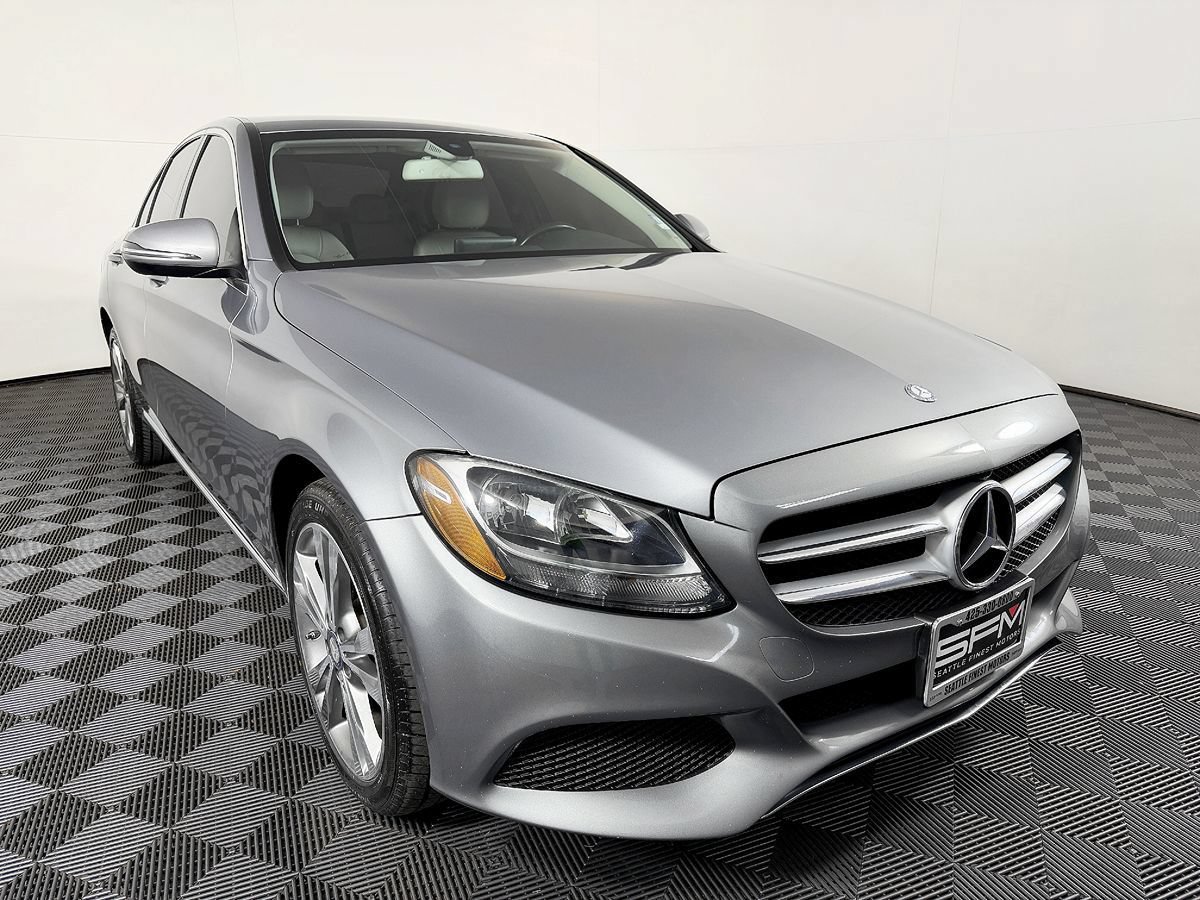 Used 2016 Mercedes-Benz C 300 4MATIC Sedan image 5