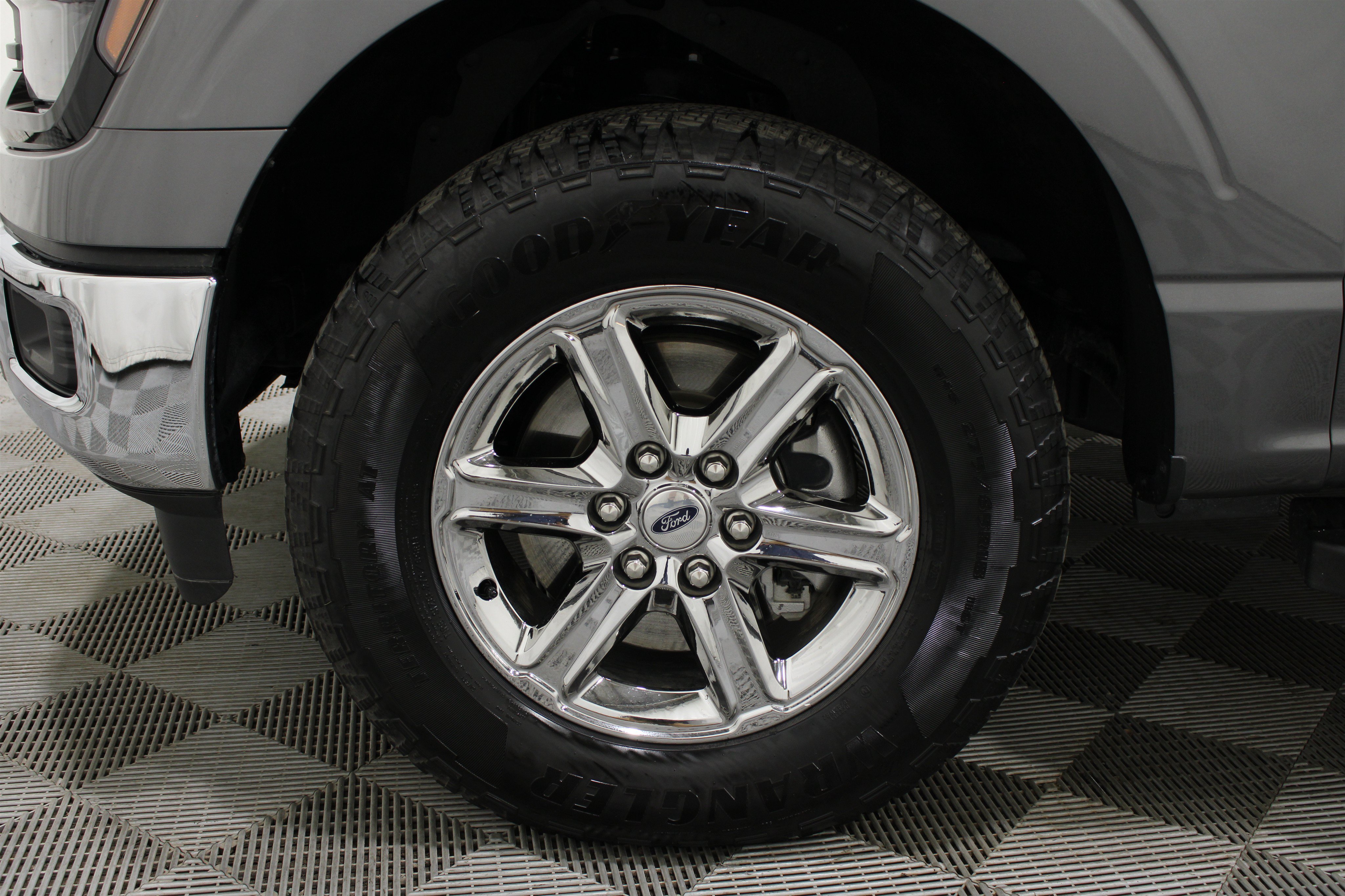 Used 2024 Ford F150 XLT w/ FX4 Off-Road Package AWD/4WD image 32