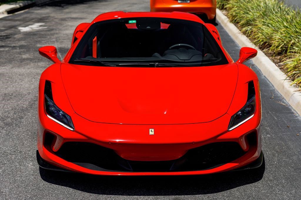 Used 2021 Ferrari F8 Spider RWD image 8