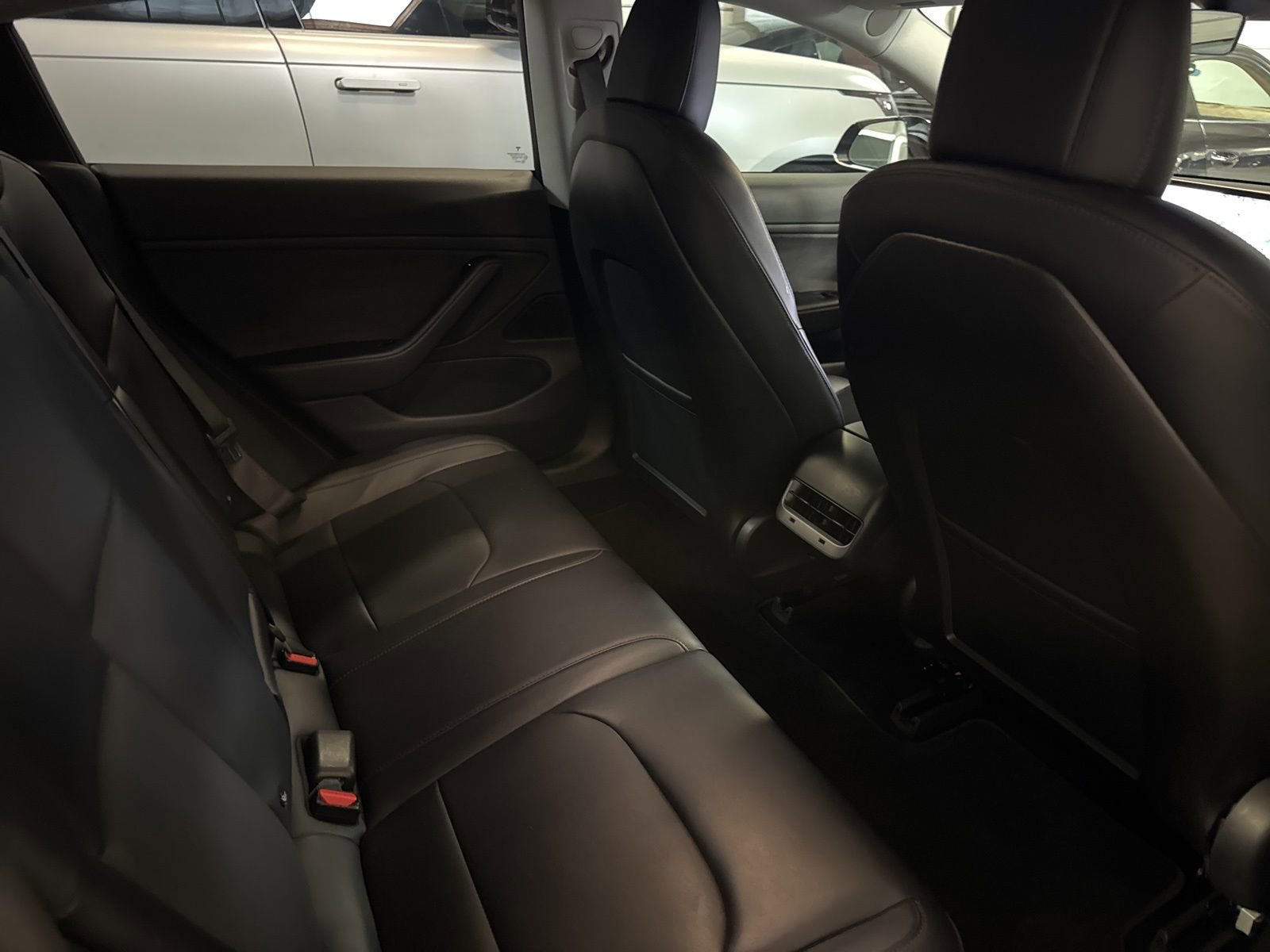 Used 2018 Tesla Model 3 Long Range image 19