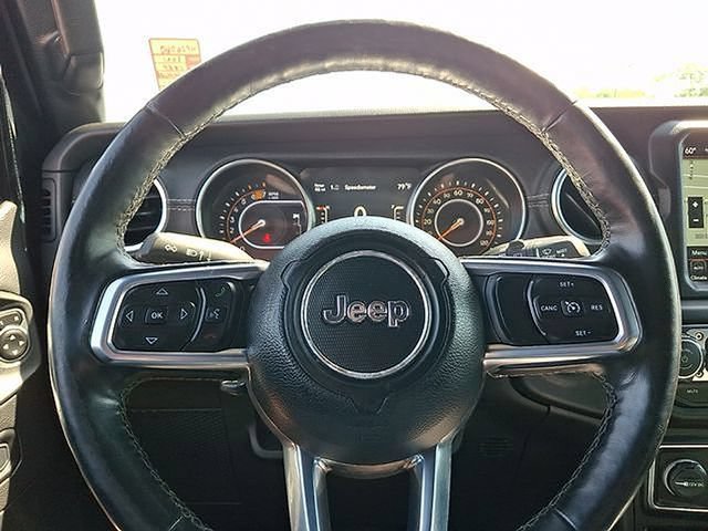 Used 2021 Jeep Wrangler Unlimited Sahara AWD/4WD image 22