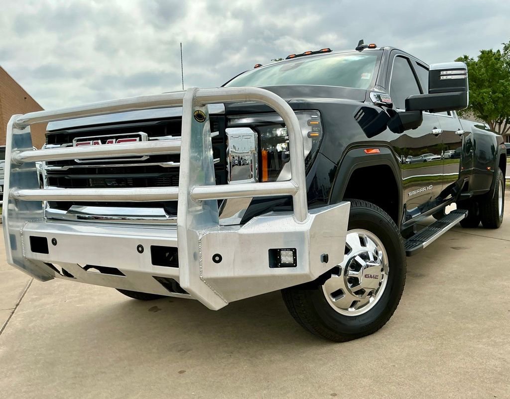 Used 2024 GMC Sierra 3500 SLT w/ SLT Premium Package image 3