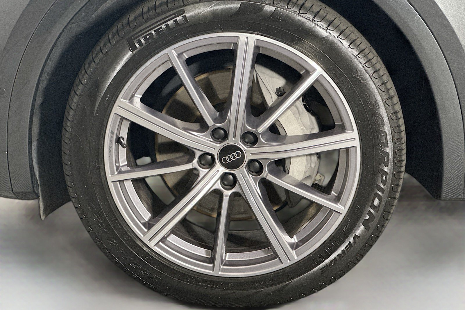 Used 2023 Audi Q5 e Prestige w/ Prestige Package AWD/4WD image 11