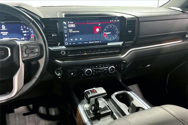Used 2024 GMC Sierra 1500 Elevation image 10