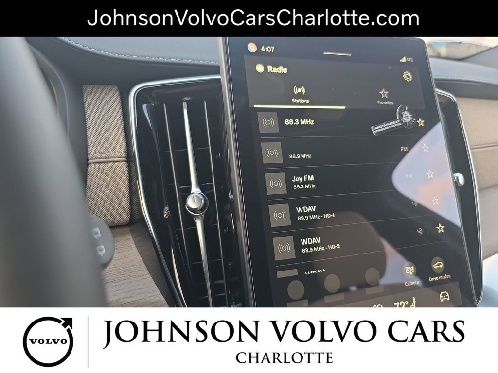 New 2026 Volvo XC90 B6 Plus w/ Protection Package Premier image 22