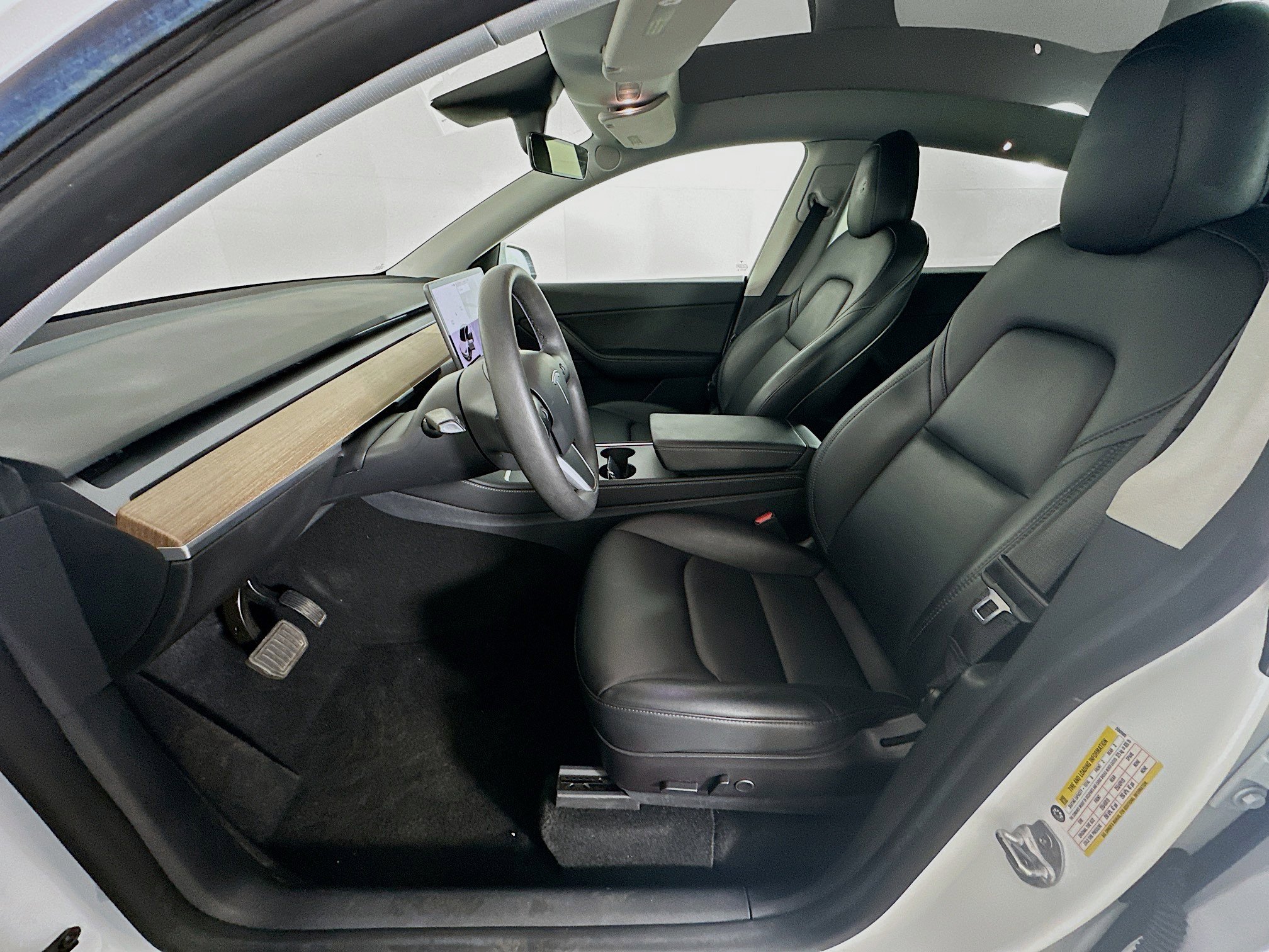 Used 2021 Tesla Model Y Long Range image 13