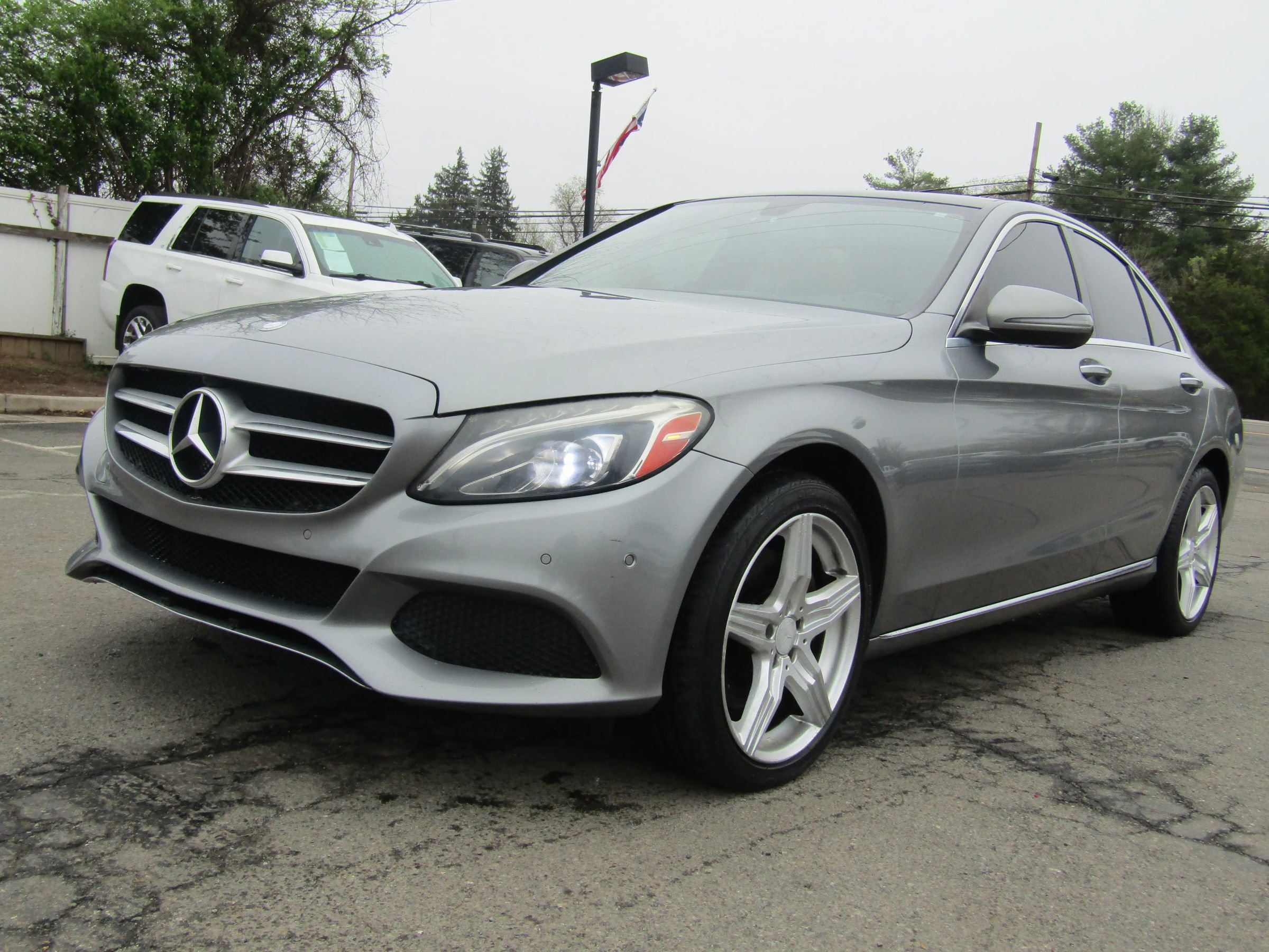 Used 2016 Mercedes-Benz C 300 4MATIC Sedan image 3