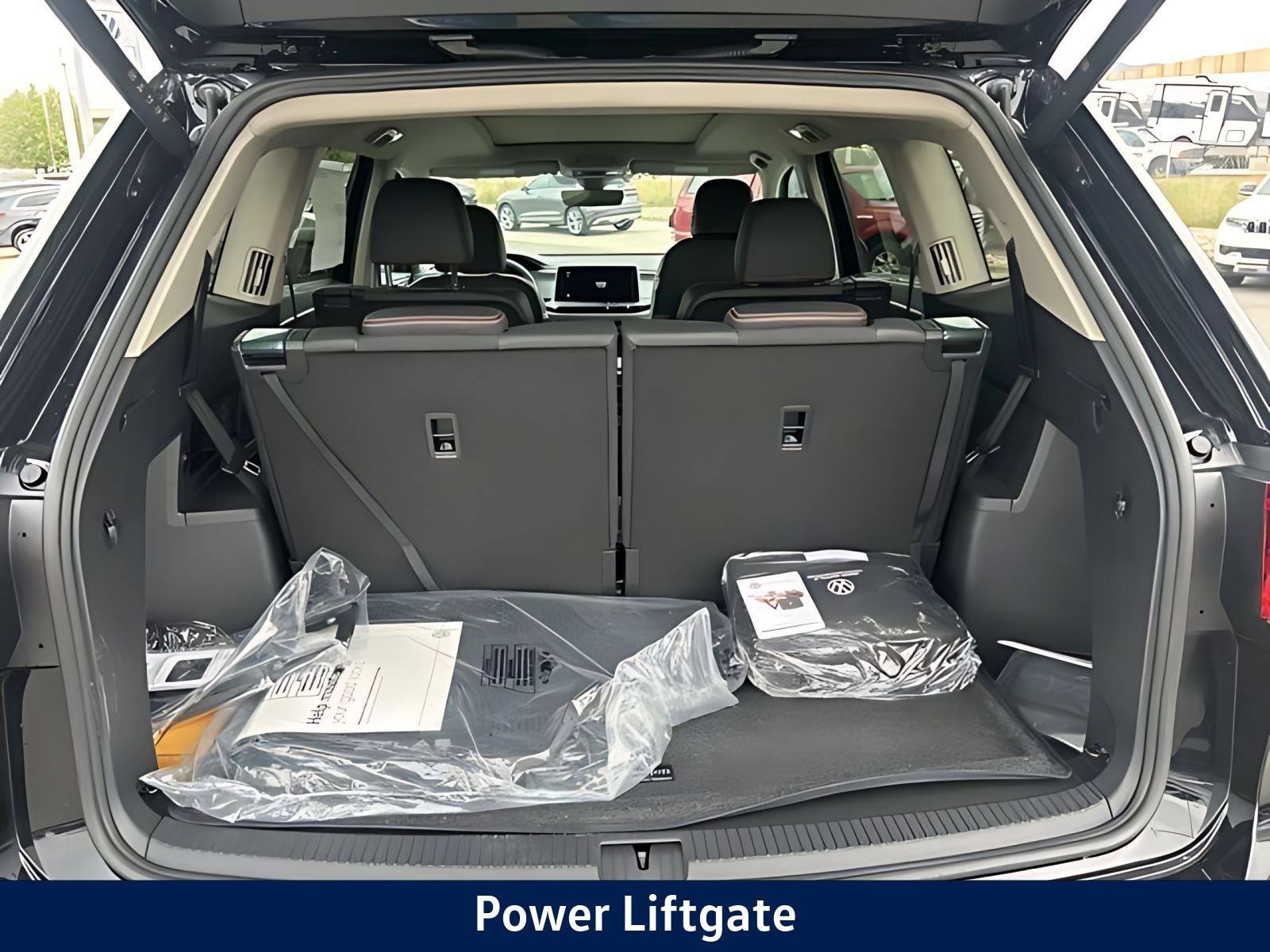 New 2026 Volkswagen Atlas Peak Edition AWD/4WD image 16