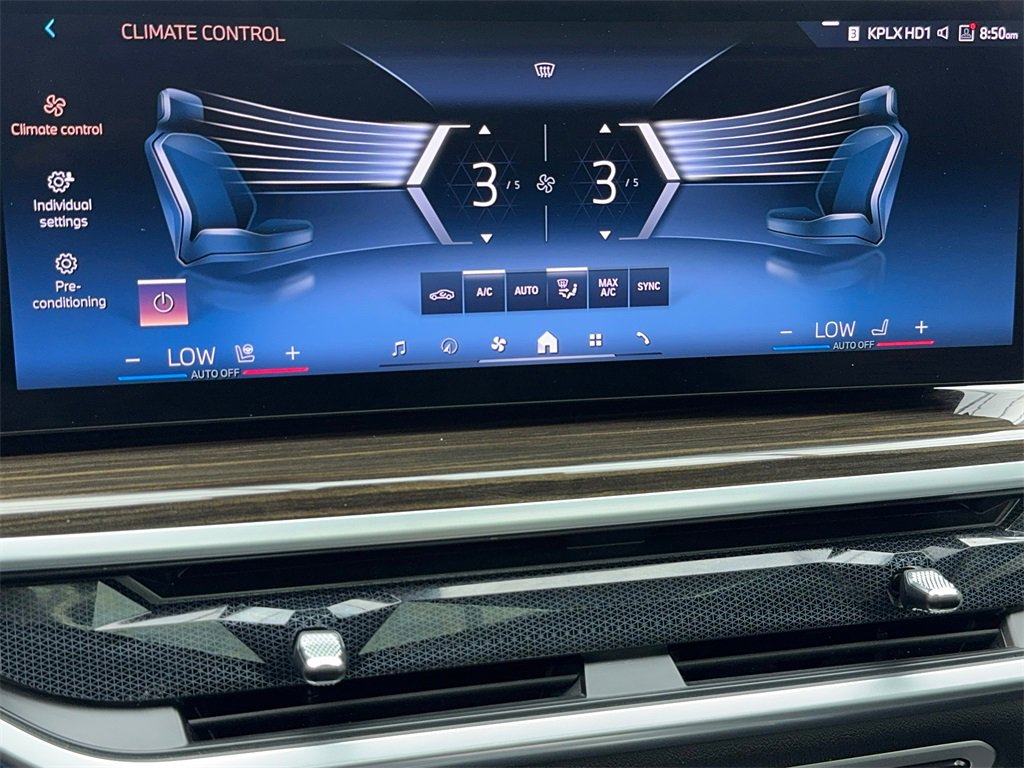 Used 2024 BMW X7 xDrive40i image 25