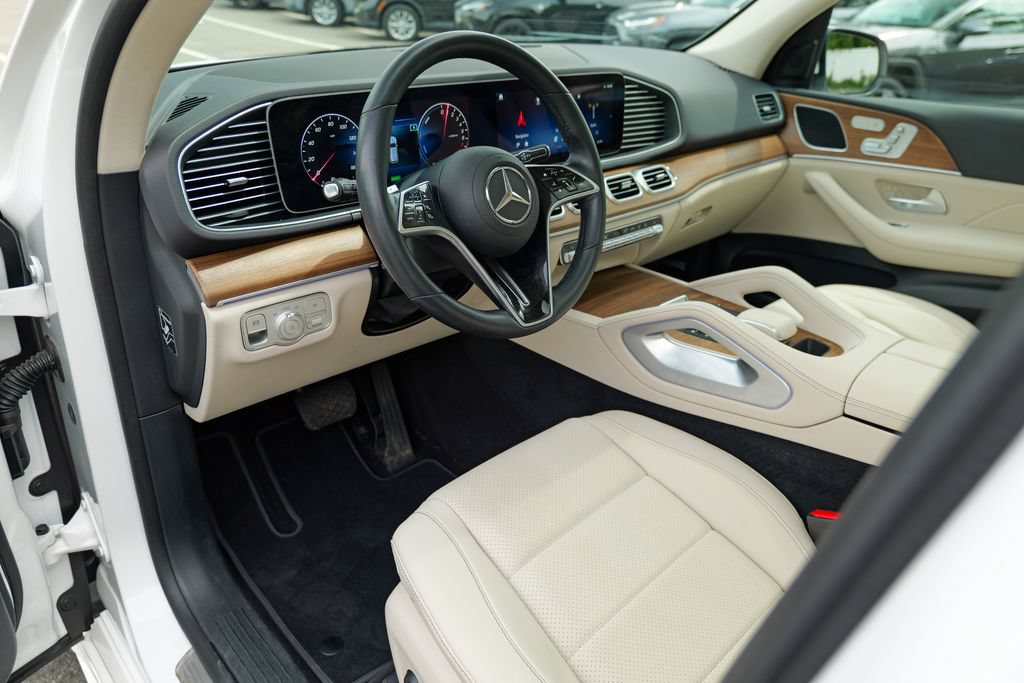 Used 2025 Mercedes-Benz GLE 450e 4MATIC image 21