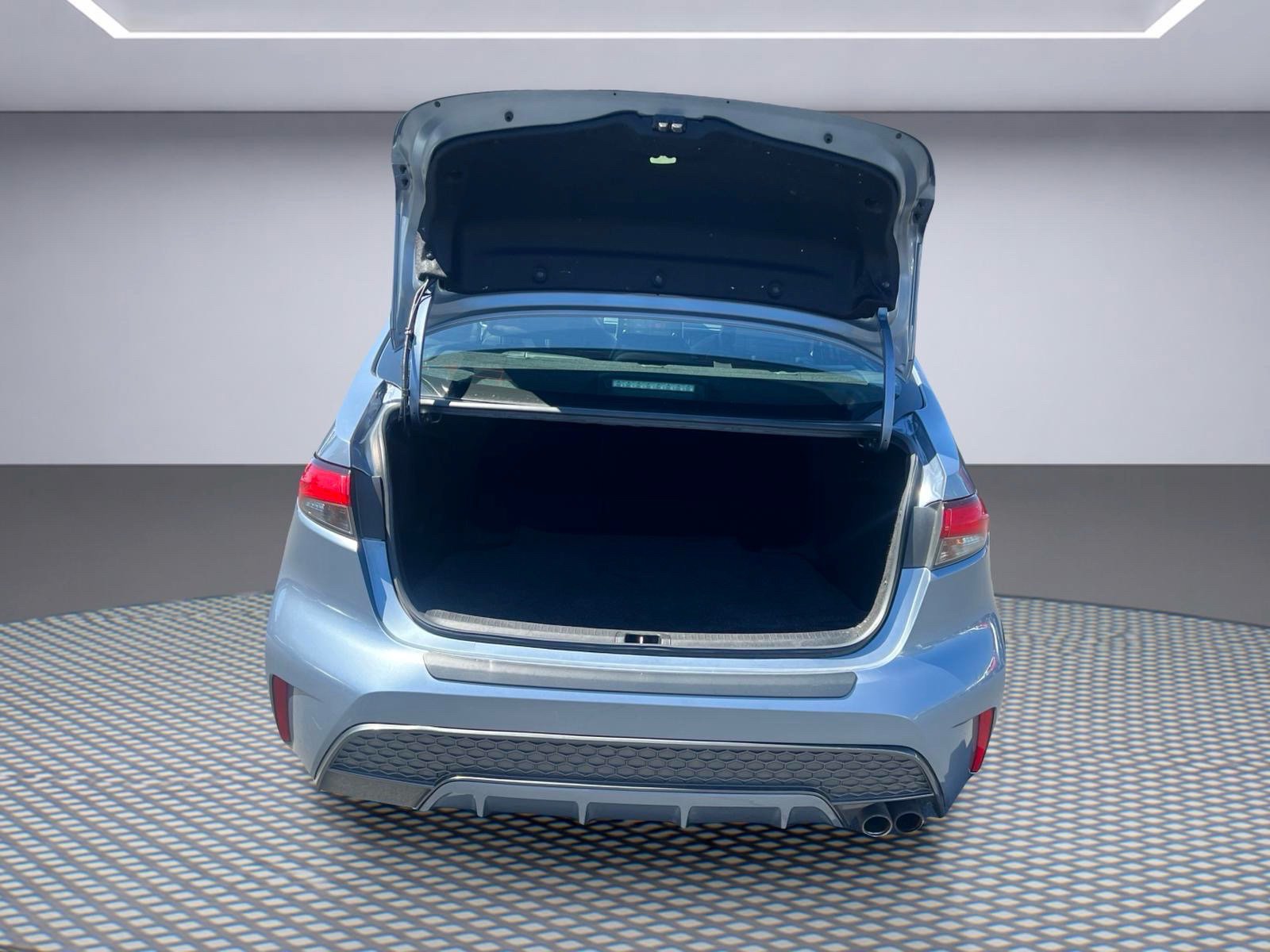 Used 2021 Toyota Corolla XSE w/ Carpet Mat Package (TMS) FWD image 6