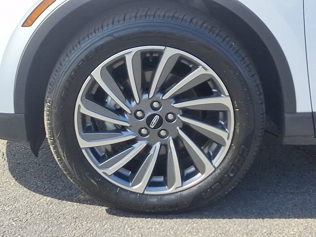 Certified 2023 Lincoln Corsair Reserve w/ Equipment Group 201A AWD/4WD image 8