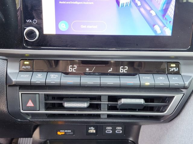 Certified 2025 Toyota Camry LE w/ Convenience Package image 15