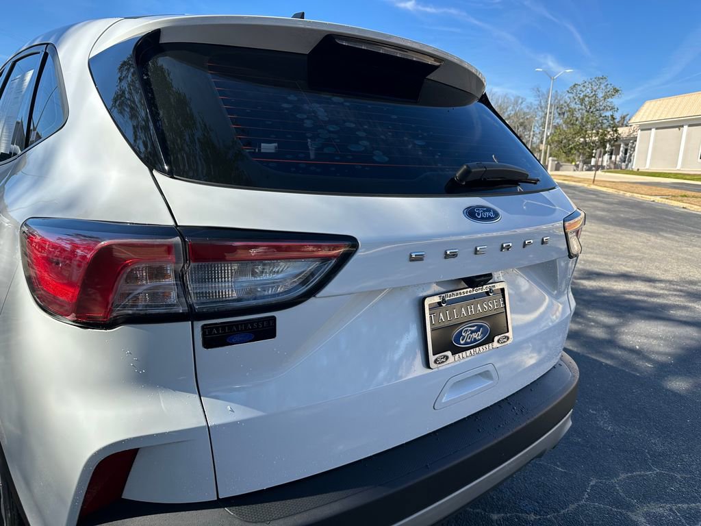 Used 2022 Ford Escape S image 27
