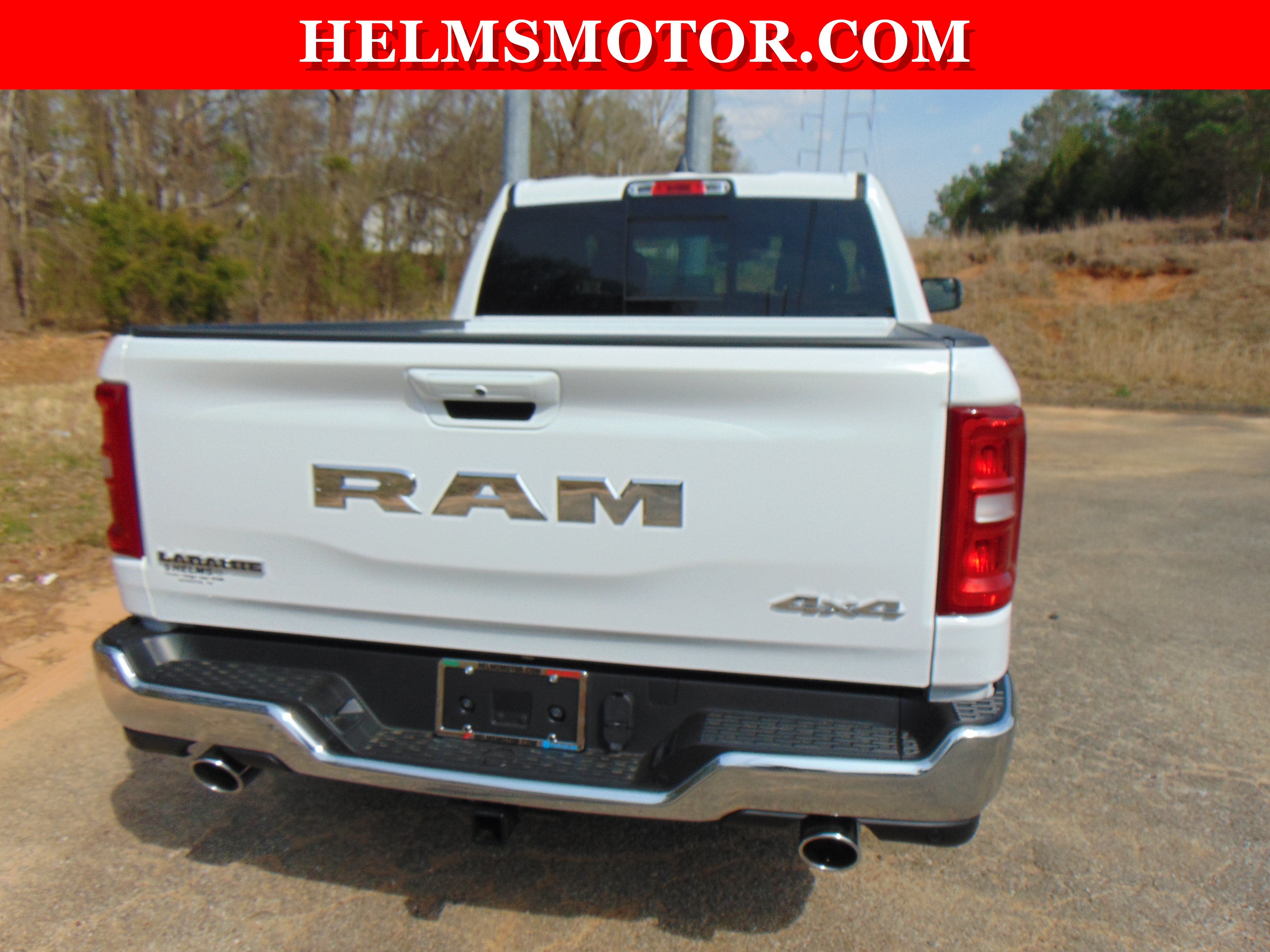 New 2026 RAM 1500 Laramie AWD/4WD image 18