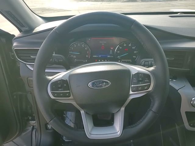 Used 2024 Ford Explorer XLT w/ Equipment Group 202A image 17