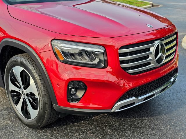 New 2026 Mercedes-Benz GLB 250 4MATIC image 2