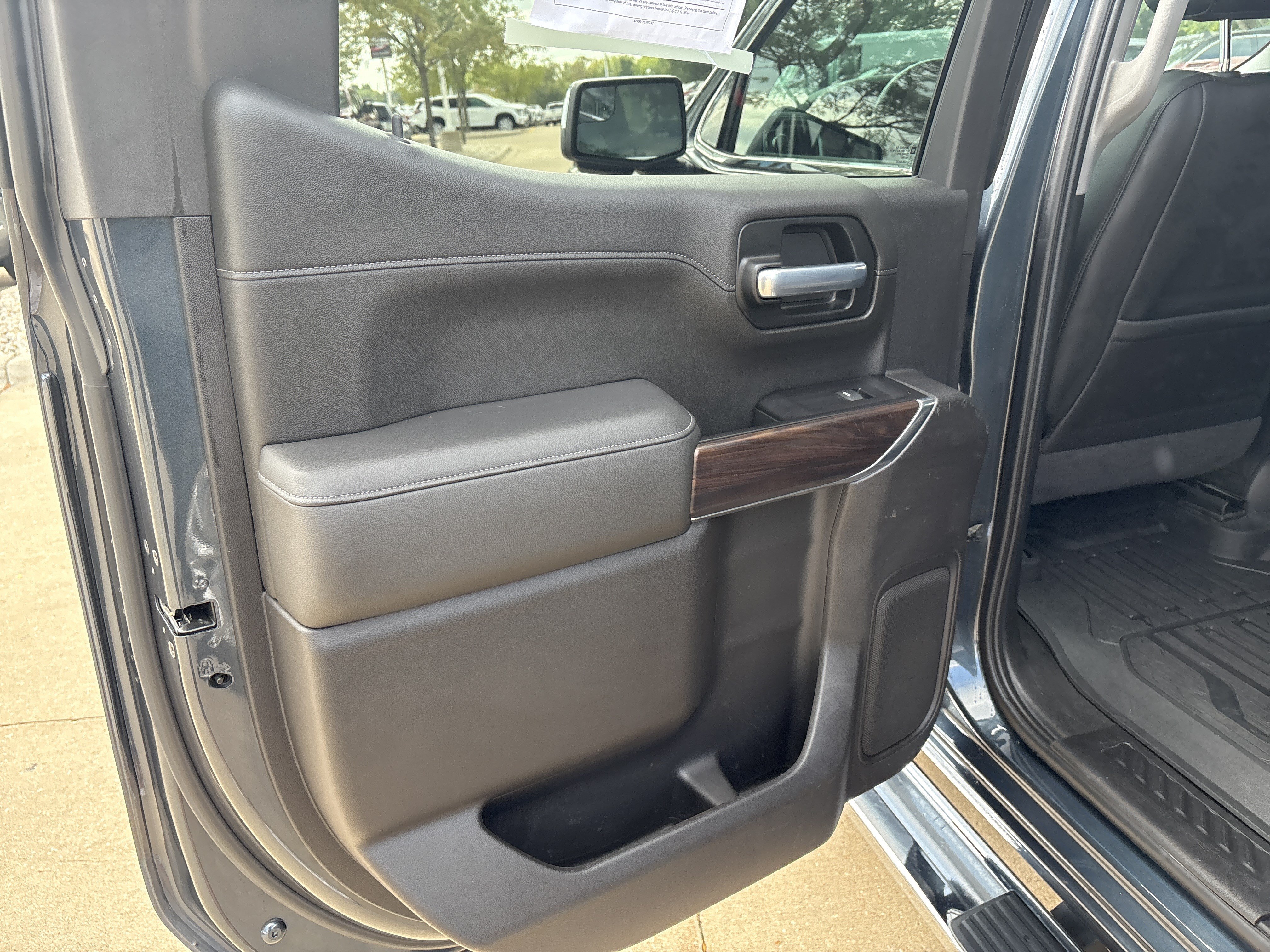 Used 2020 GMC Sierra 1500 SLT w/ SLT Premium Package AWD/4WD image 13