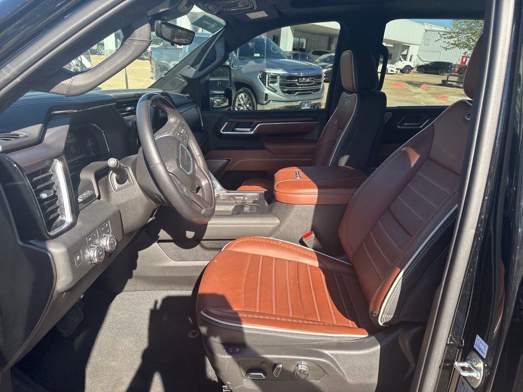 Used 2025 GMC Sierra 2500 Denali Ultimate image 11