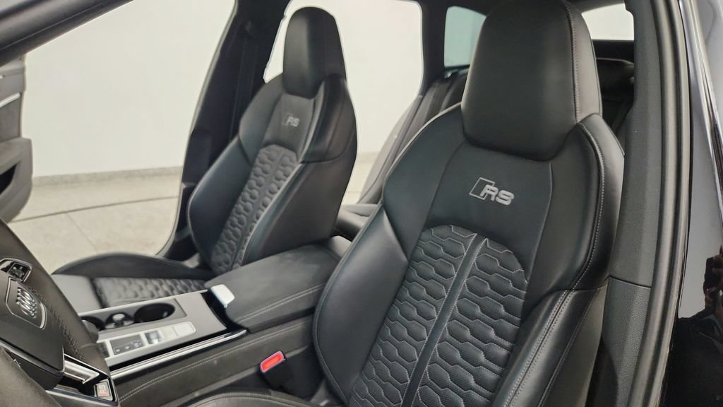 Used 2024 Audi RS 6 performance w/ Matte Carbon Package AWD/4WD image 36