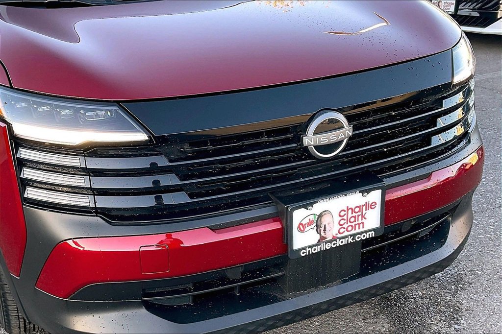 Used 2025 Nissan Kicks SV image 26