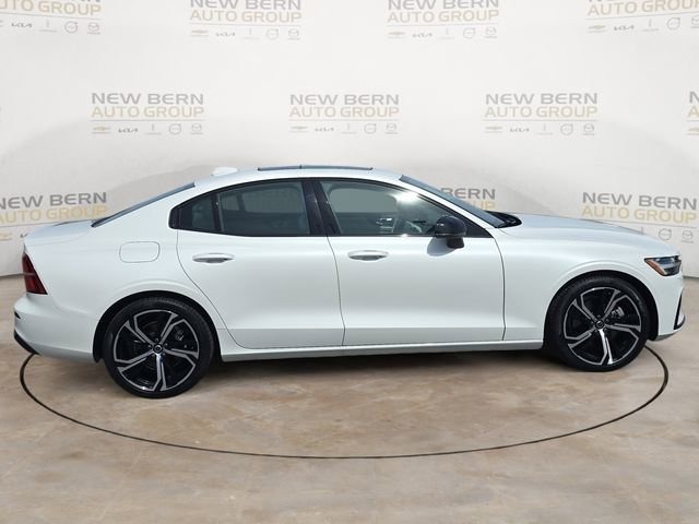 Certified 2024 Volvo S60 B5 Core w/ Climate Package image 6