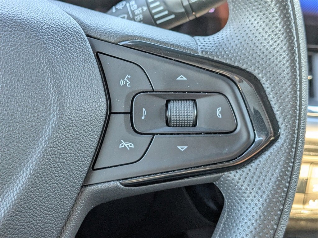 Certified 2025 Chevrolet Trax LT image 27