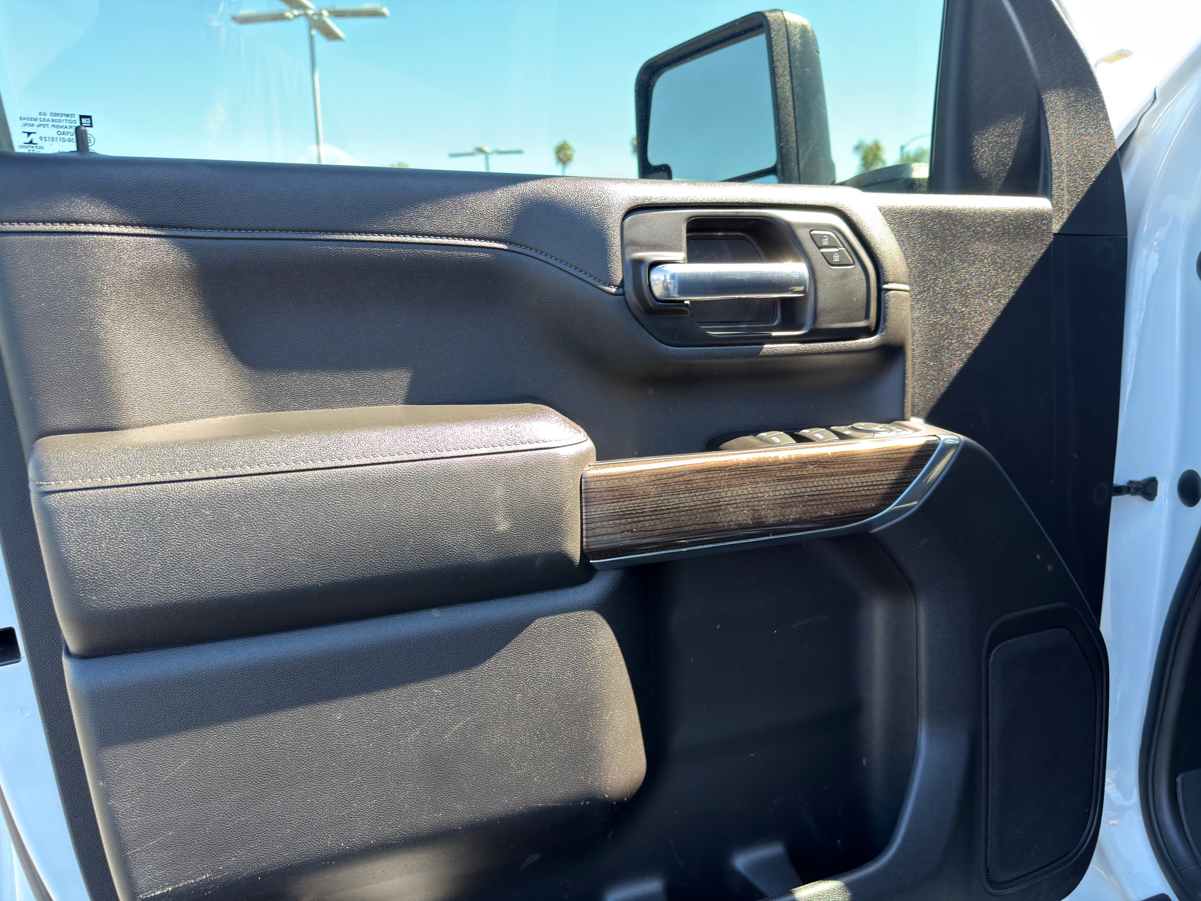 Used 2022 Chevrolet Silverado 2500 LT w/ Convenience Package image 27