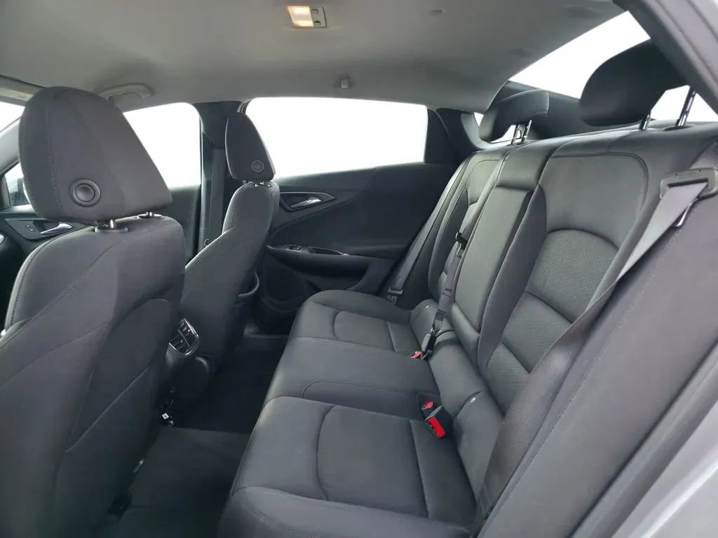 Used 2023 Chevrolet Malibu LT FWD image 15