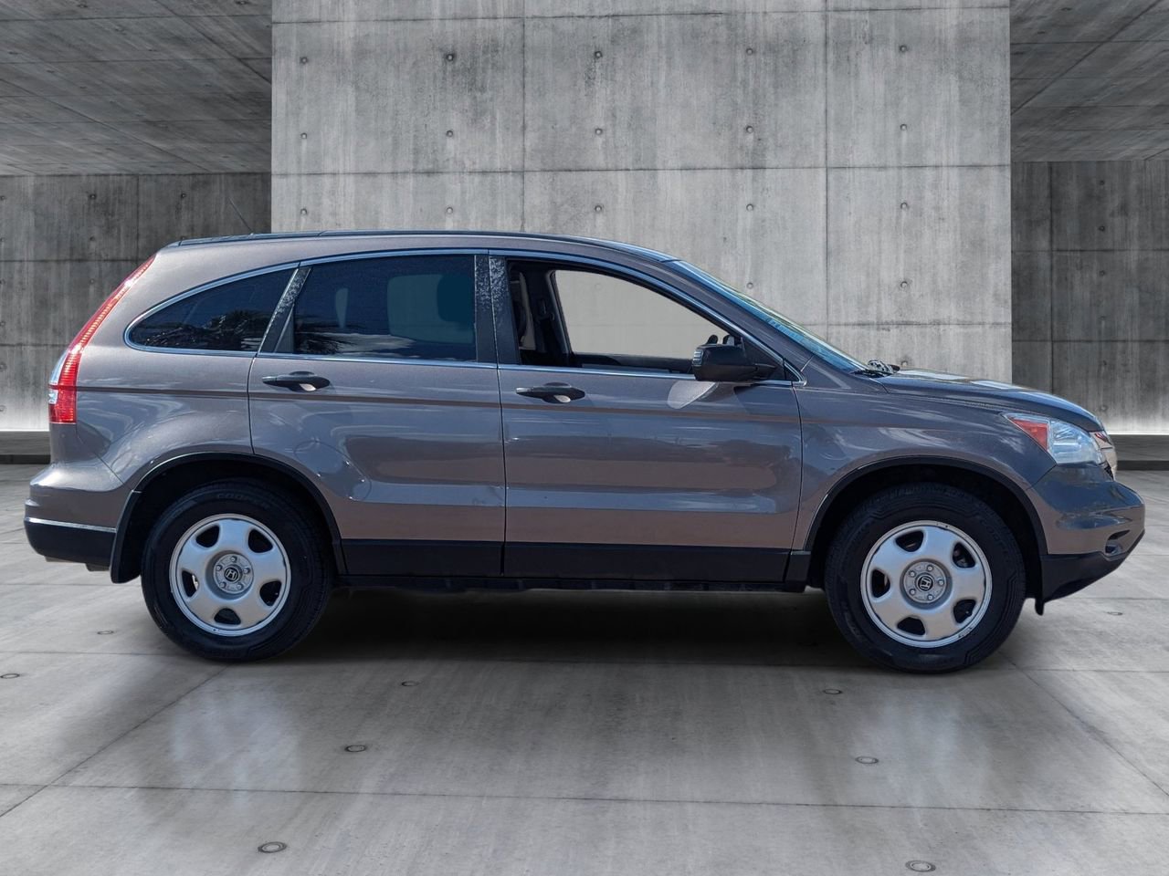 Used 2011 Honda CR-V LX image 6