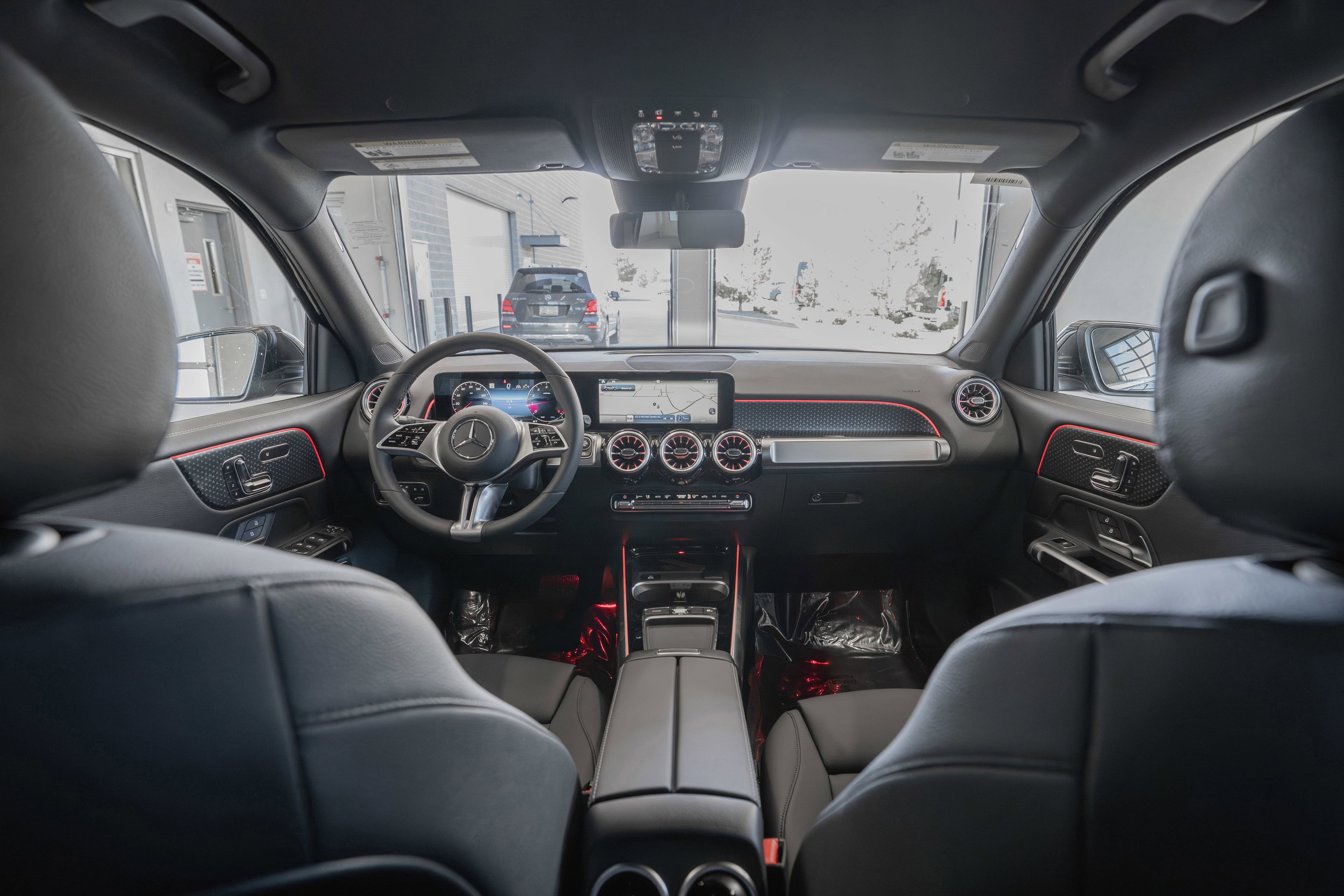 Certified 2025 Mercedes-Benz GLB 250 image 27