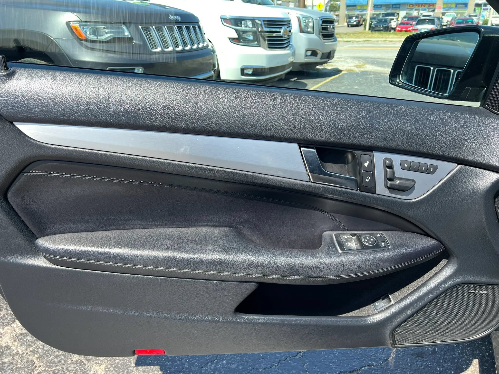 Used 2015 Mercedes-Benz C 250 Coupe image 9
