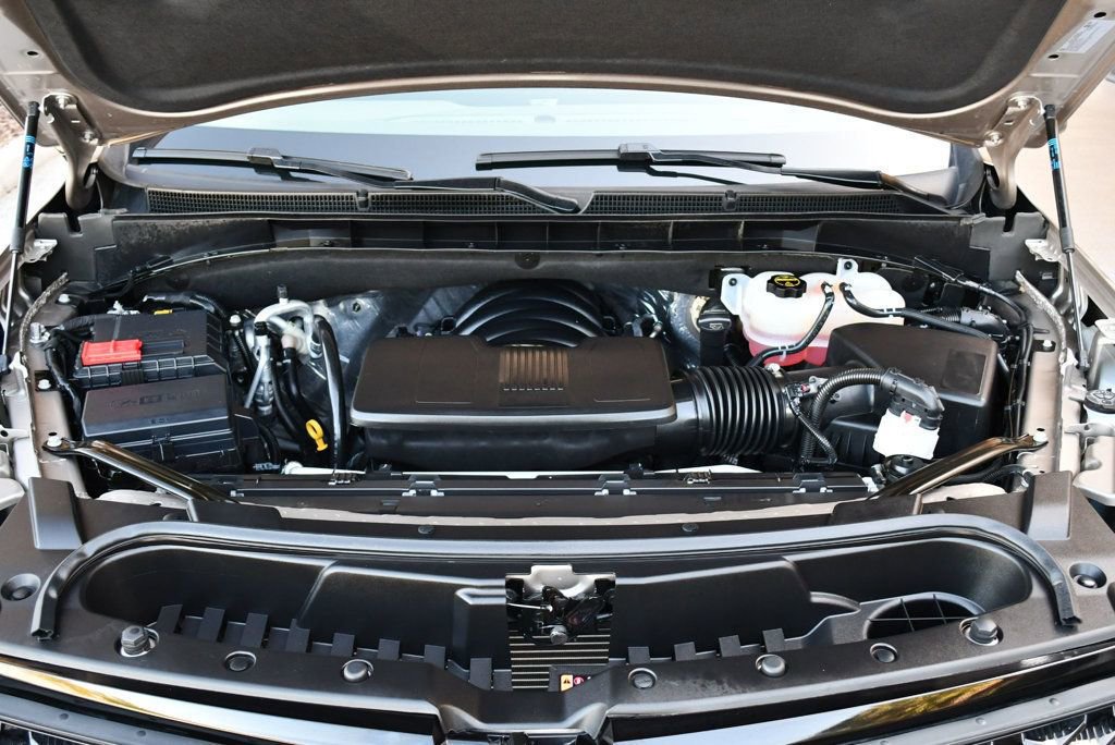 Used 2025 Cadillac Escalade Sport Platinum w/ LPO, ONYX Package image 80