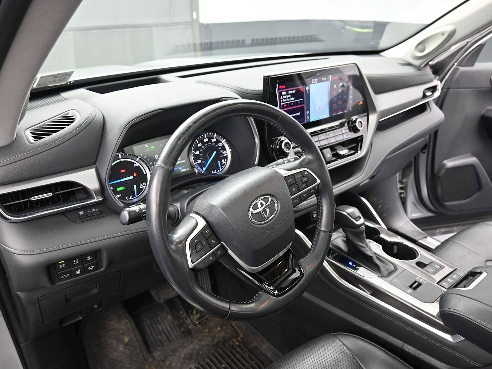 Used 2022 Toyota Highlander Platinum image 10