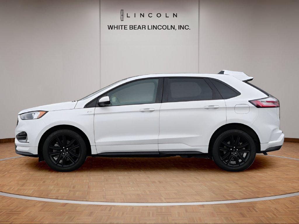 Used 2024 Ford Edge ST-Line w/ Class II Trailer Tow Package AWD/4WD image 8