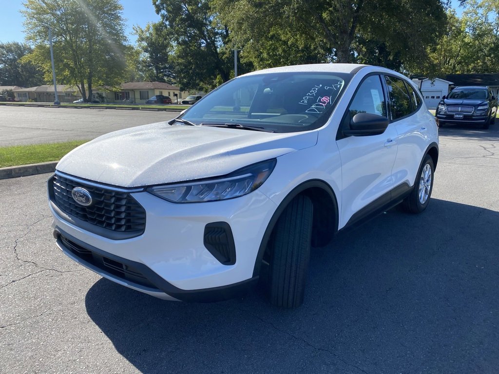 New 2026 Ford Escape Active image 3