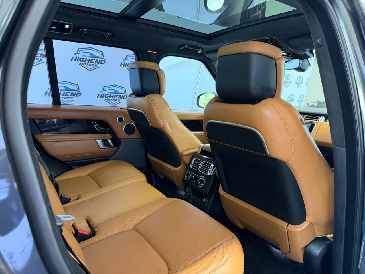 Used 2021 Land Rover Range Rover Autobiography AWD/4WD image 24