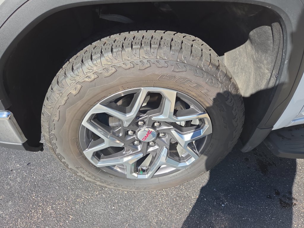 Certified 2024 GMC Sierra 1500 SLT w/ SLT Premium Plus Package AWD/4WD image 31