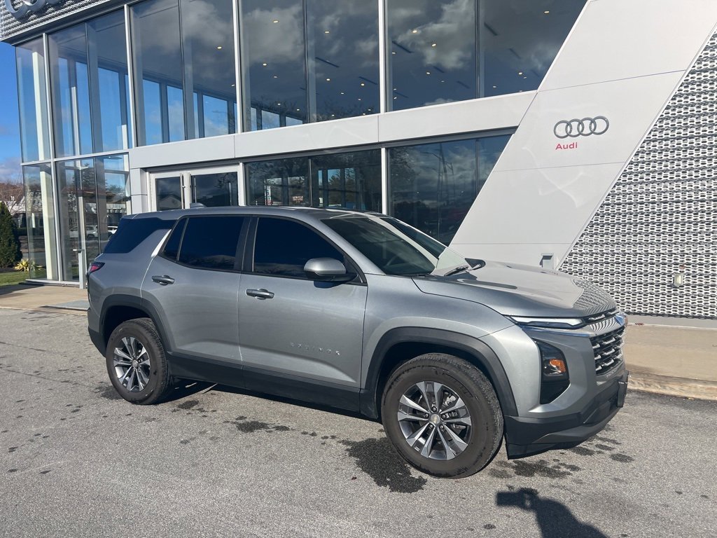 Used 2026 Chevrolet Equinox LT image 11