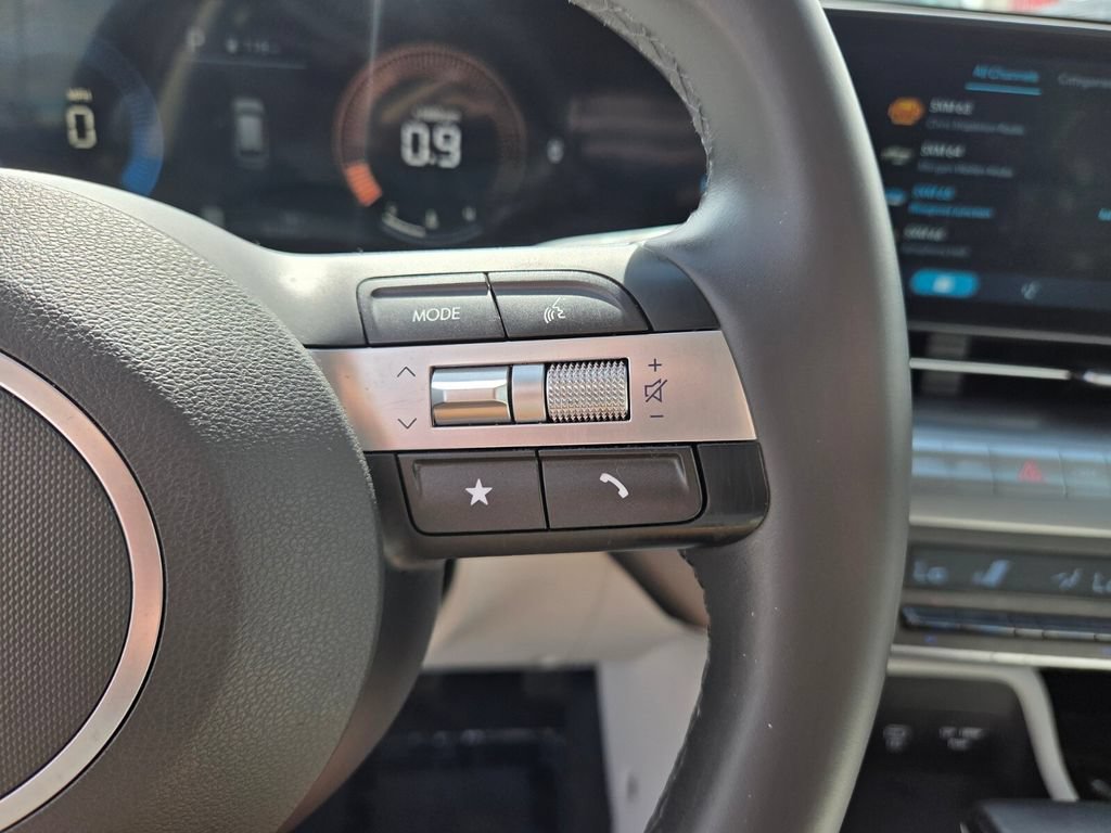 Used 2024 Hyundai Kona SEL FWD image 30