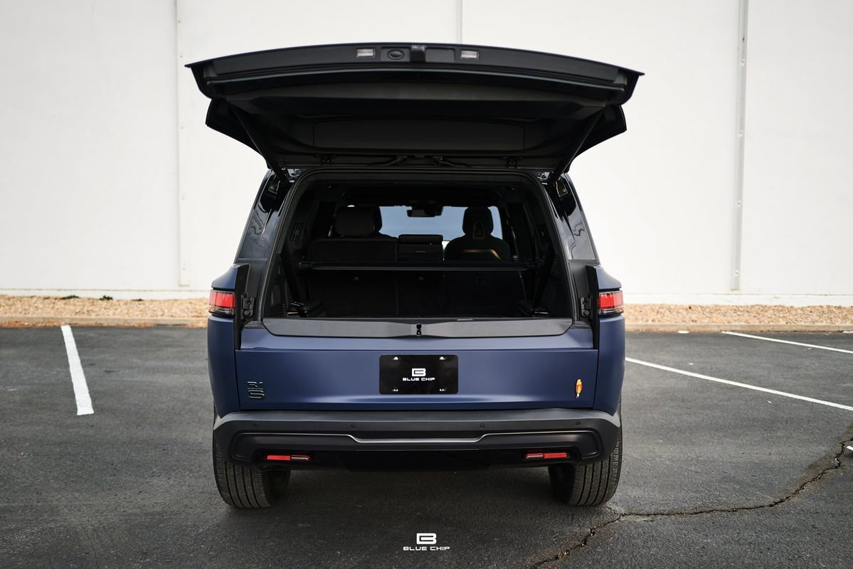 Used 2026 Rivian R1S Premium image 23