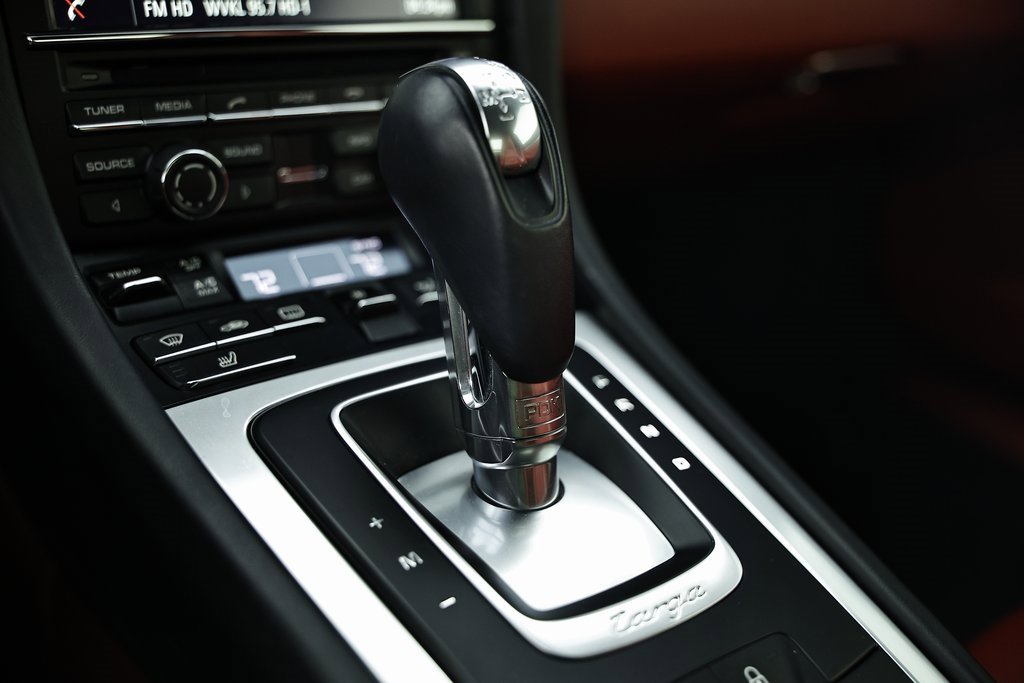 Certified 2015 Porsche 911 Targa 4S image 38