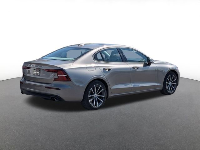 Used 2021 Volvo S60 T6 Momentum w/ Premium Package AWD/4WD image 3