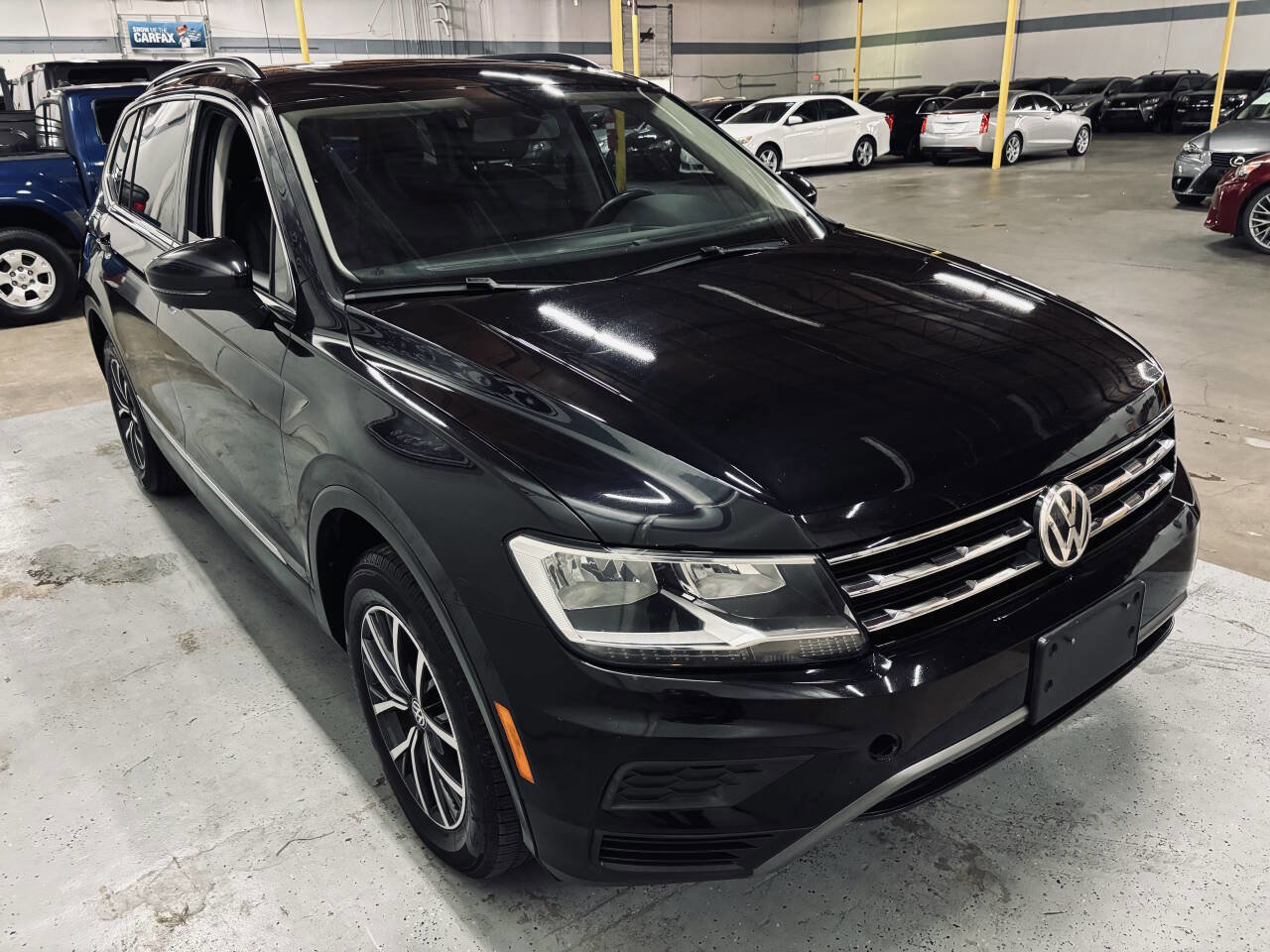 Used 2020 Volkswagen Tiguan SE image 12